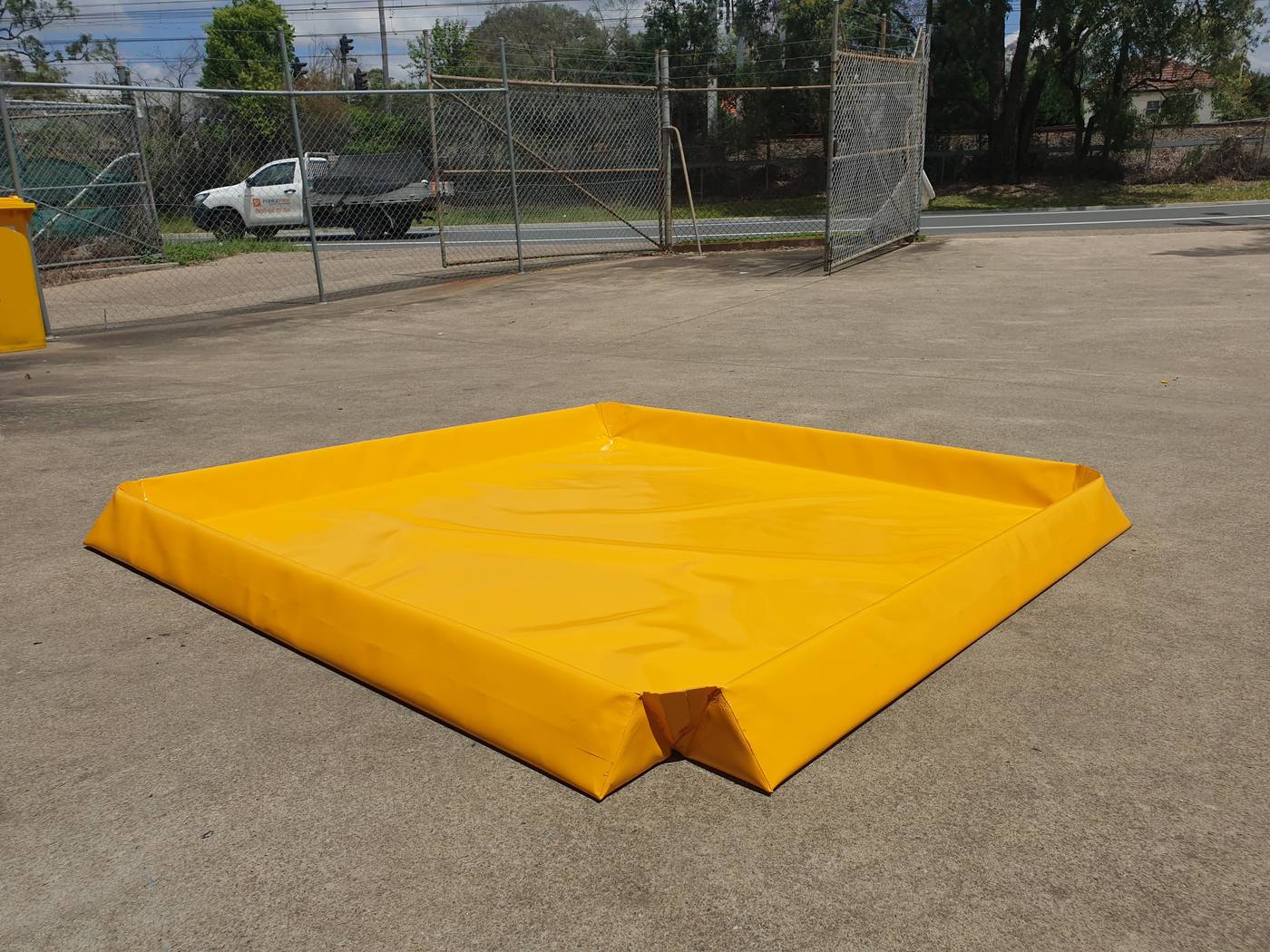 Flush Ramp Bund Floor Bunding - Flexible Bunded Floor – safewastesolutions